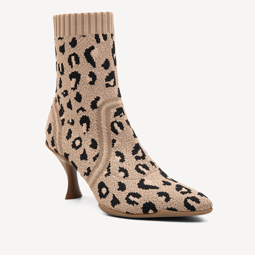 Stylish Leopard Print Heeled Boots